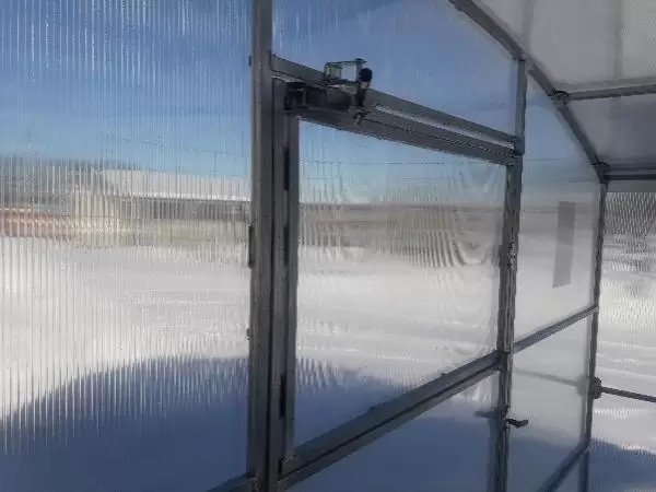 Автоматический открыватель дверей для теплицы Автоматический открыватель дверей для теплицы